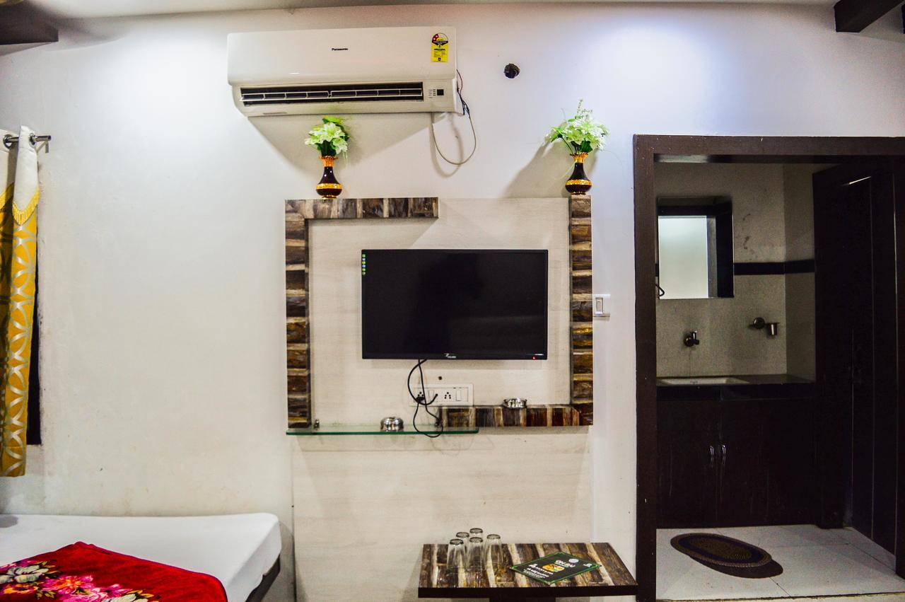 Hotel Shree Dwarkadhish Ujaim Exterior foto
